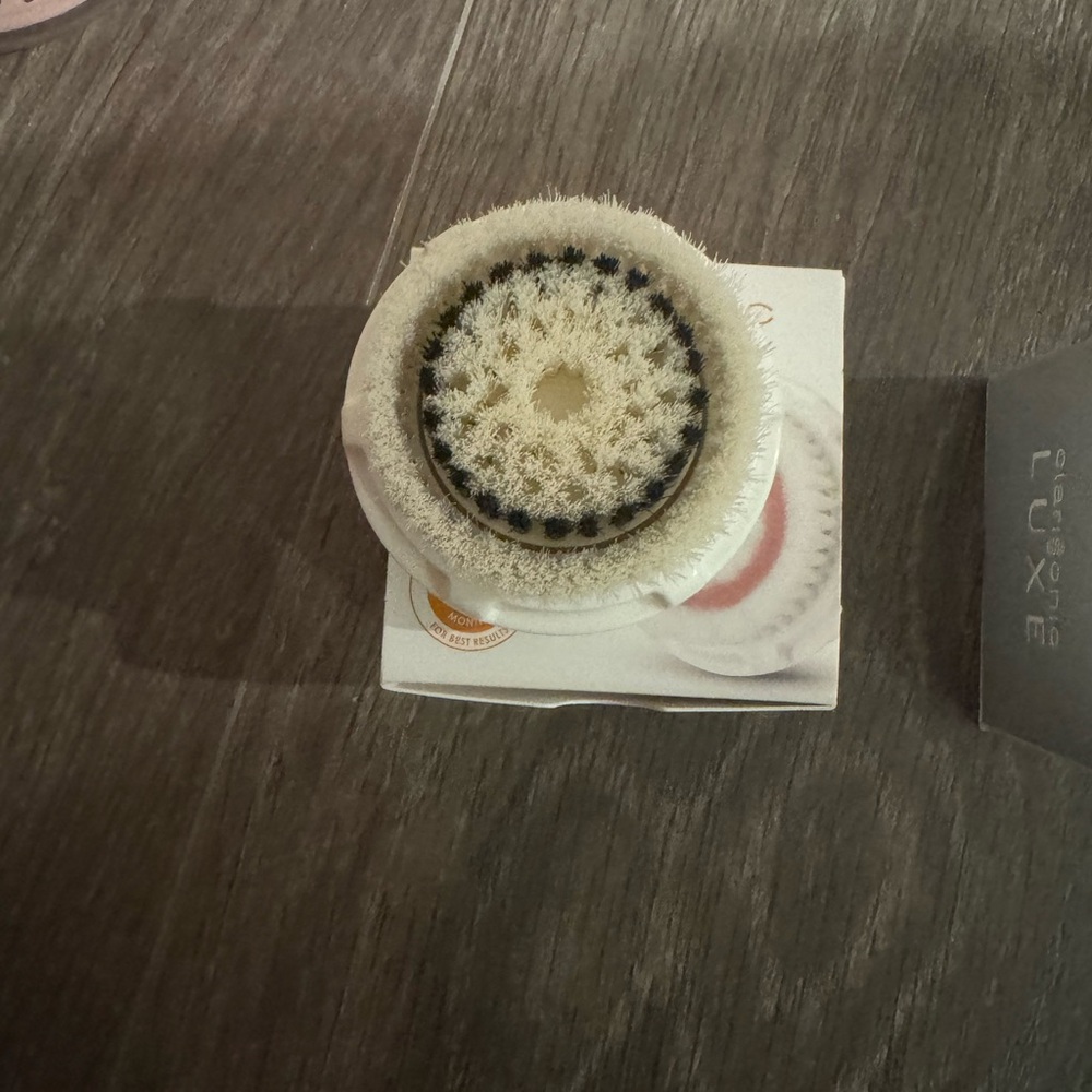 Clarisonic Brushes - Picture 3 of 4